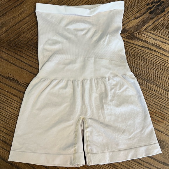 Blanqi: everyday seamless maternity over the belly support boy shorts. - Picture 9 of 10